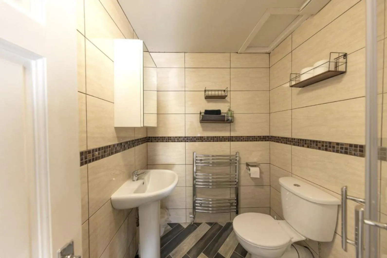 Warm & Welcoming Apartment In City Centre - Meadows 6 Edinburg